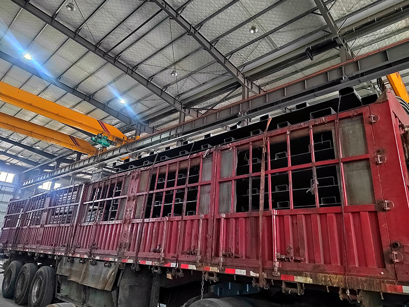 汽車(chē)零部件底板總成、側(cè)門(mén)總成