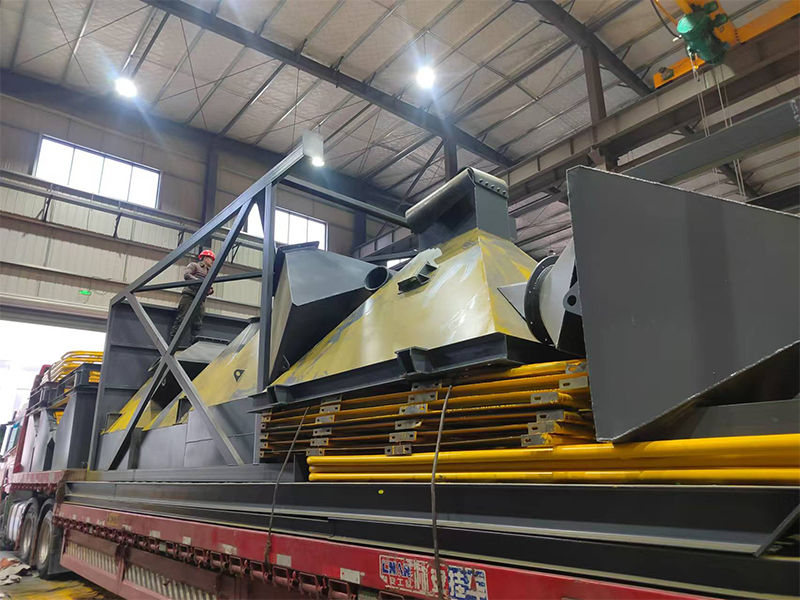 發(fā)往廣東東莞市砂粉生產(chǎn)線自制件第二車