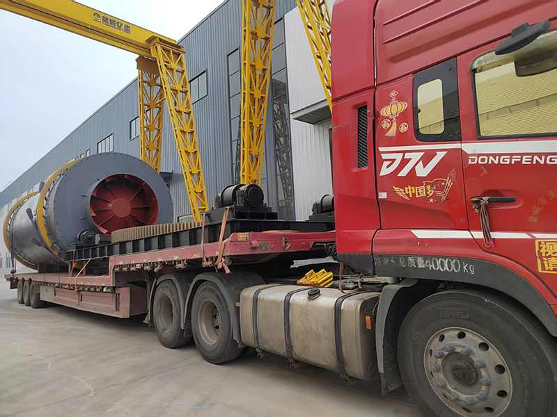 發(fā)往廣西賀州市3.29米三筒烘干機