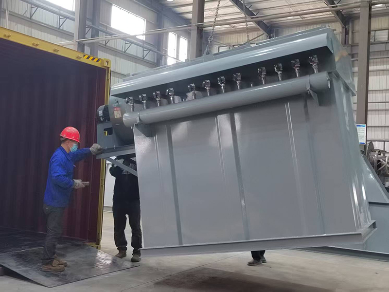 發(fā)往國外斯里蘭卡兩臺96單機除塵器